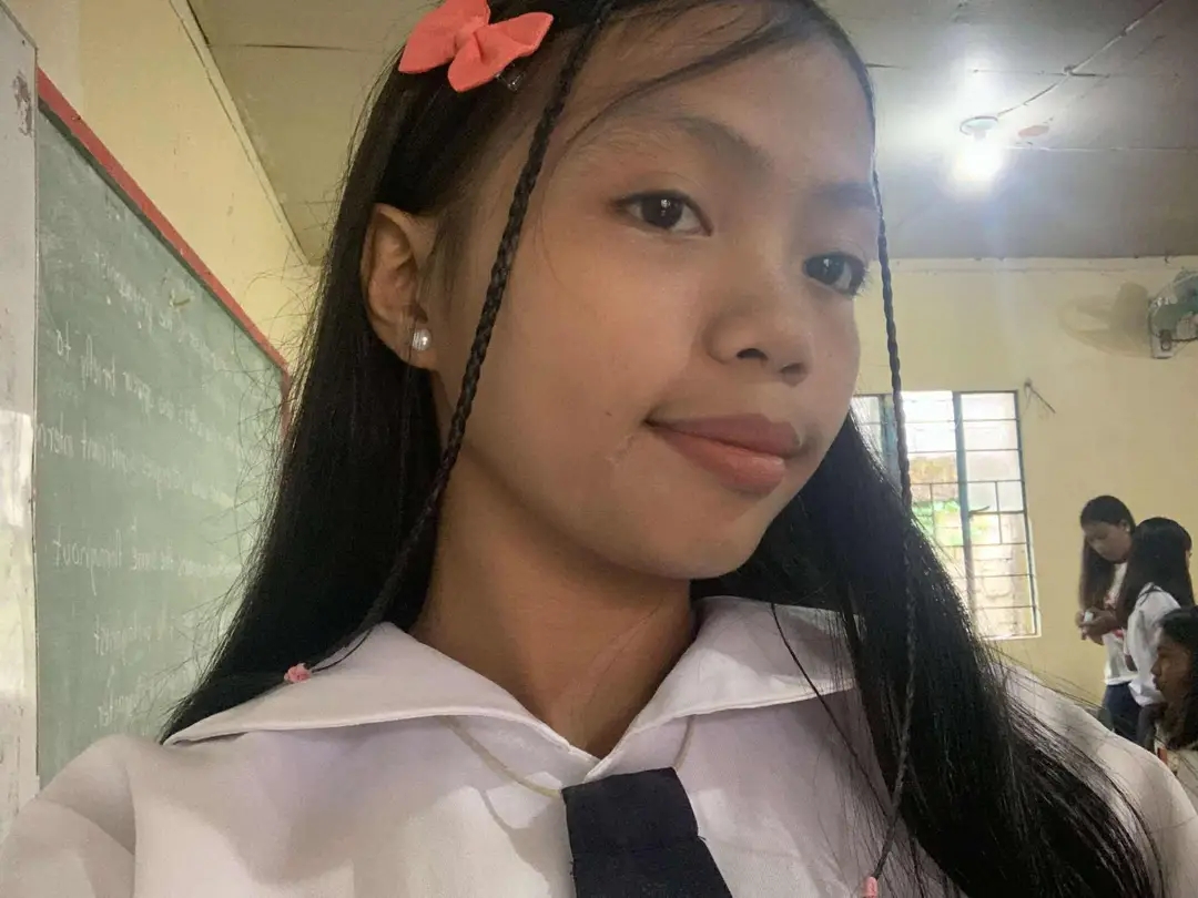 @•