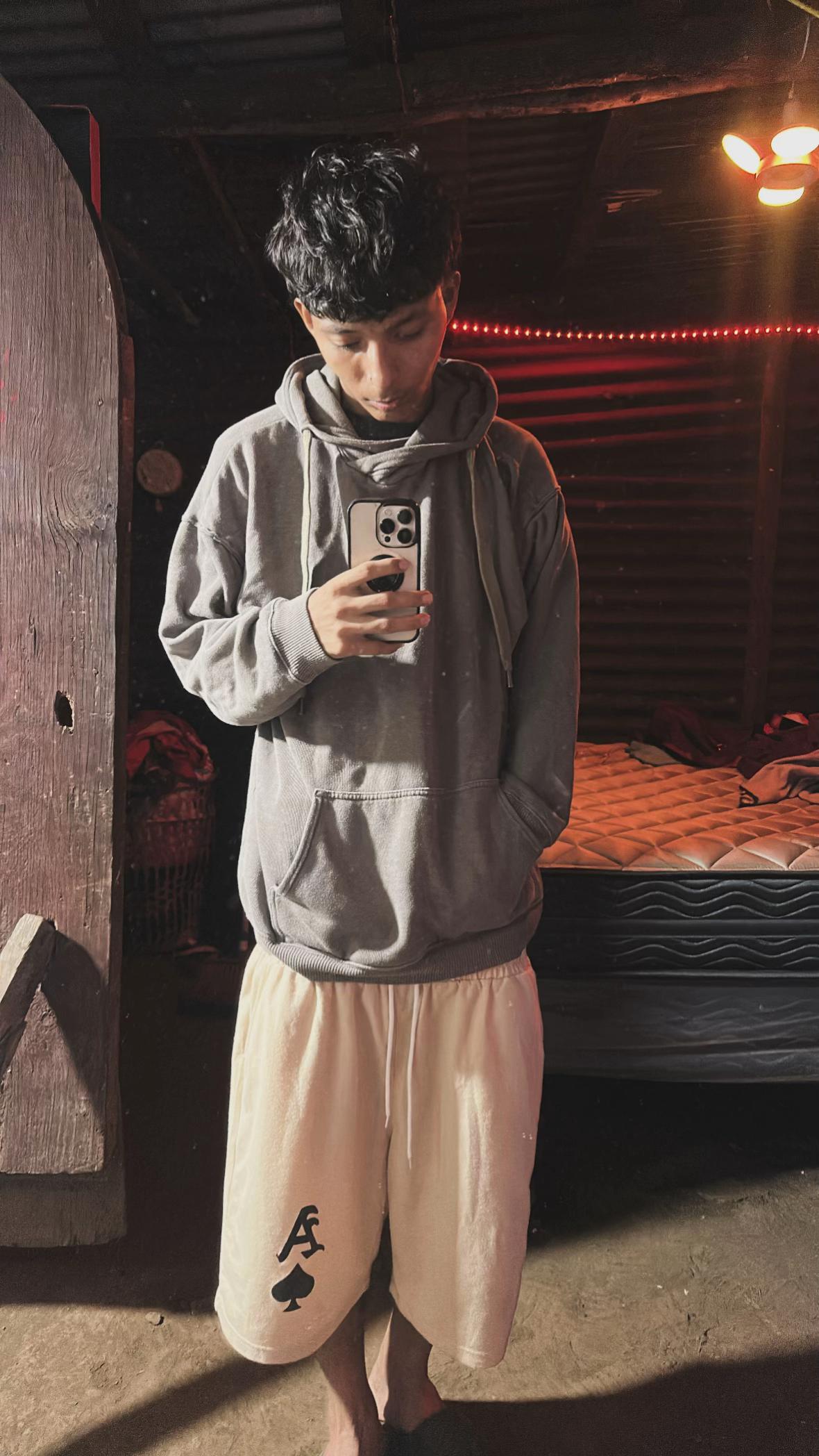 @️Zelexx🕷️.