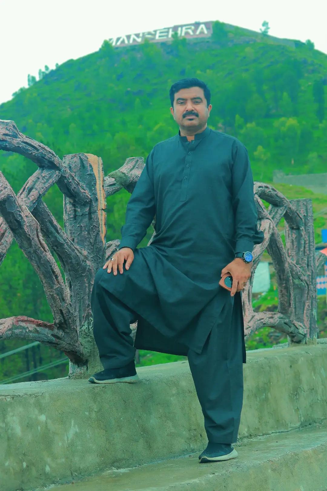 @NaSiRqUrEsHi
