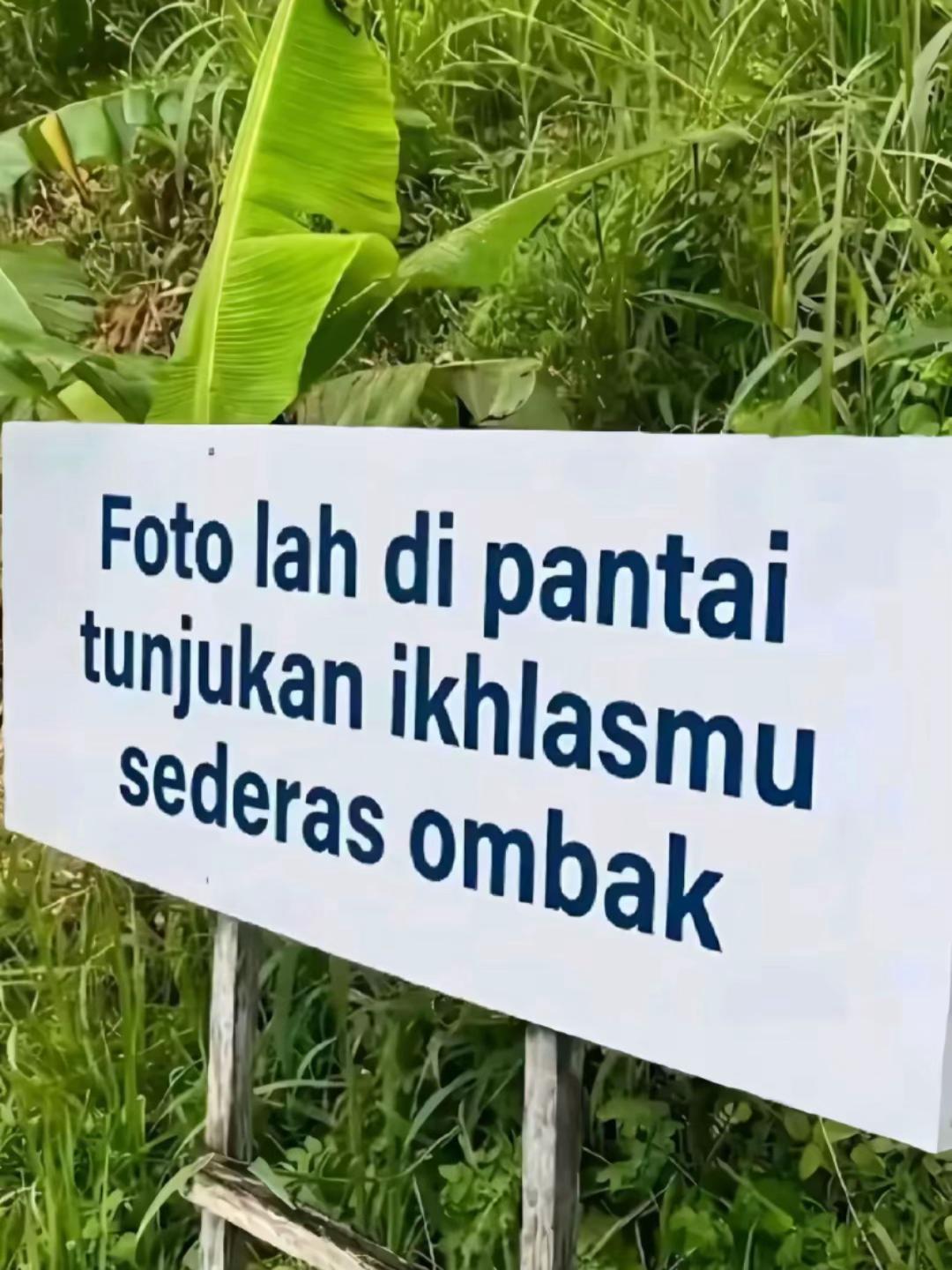 @NiaSari ☘️