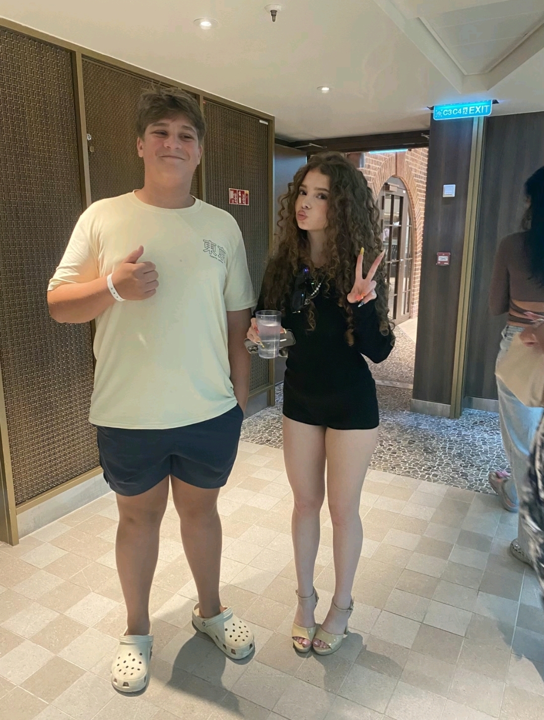 @𝐊𝐲𝐫𝐢𝐚𝐤𝐢