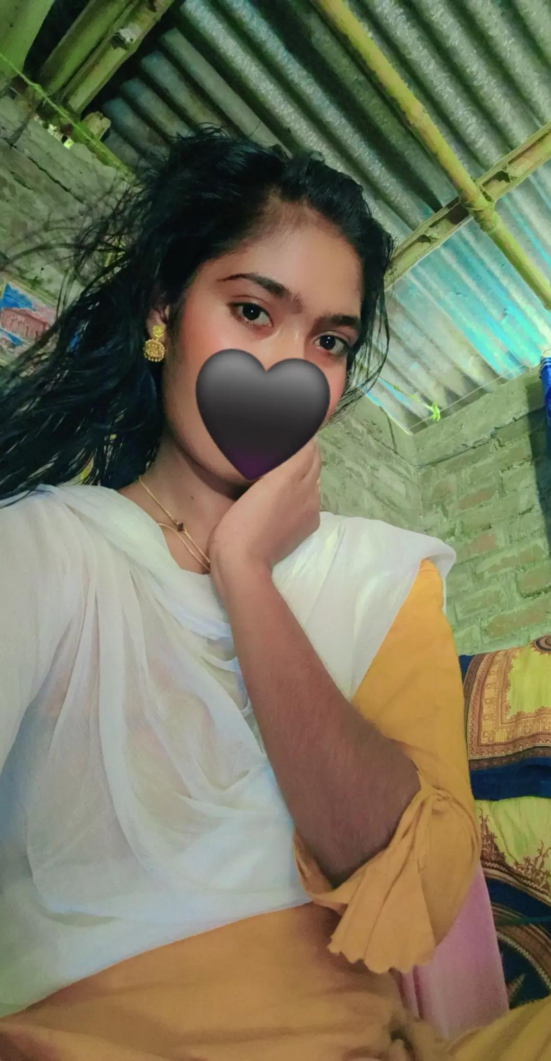 @সুরোভি 🖤আব্দুল্লা🫰