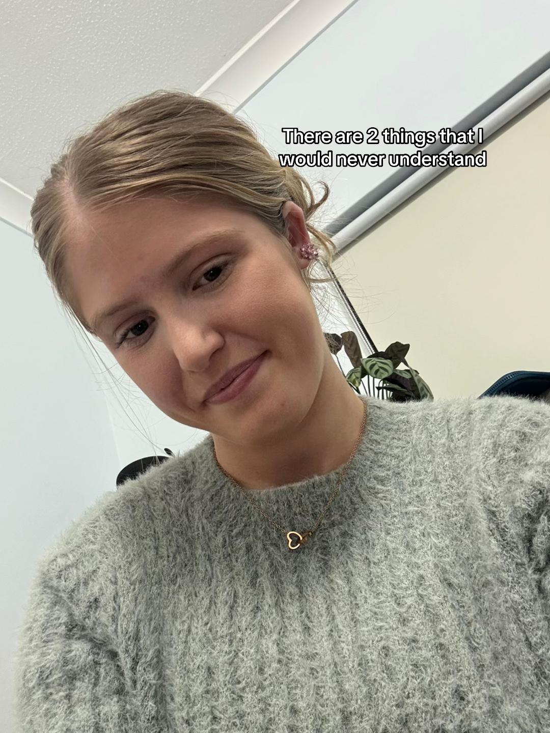 @sophia_niccolai