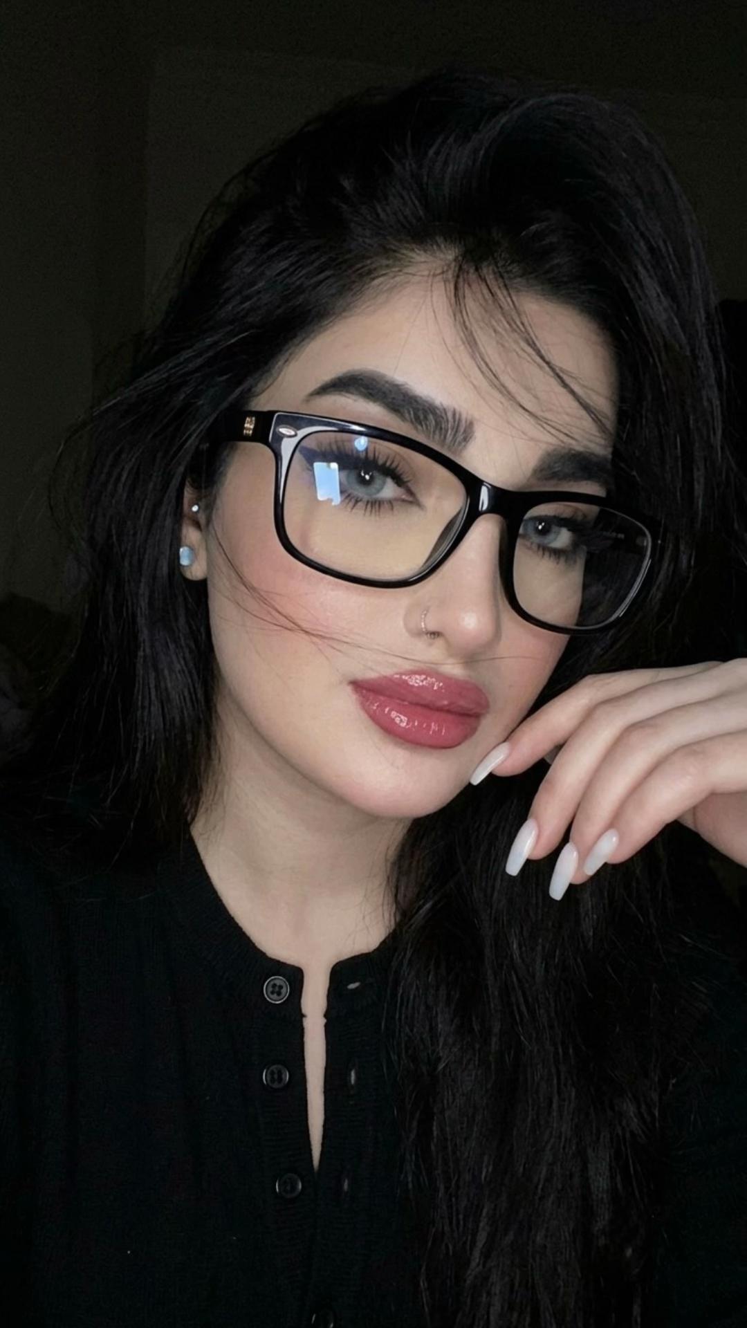 @Melika Nazari310
