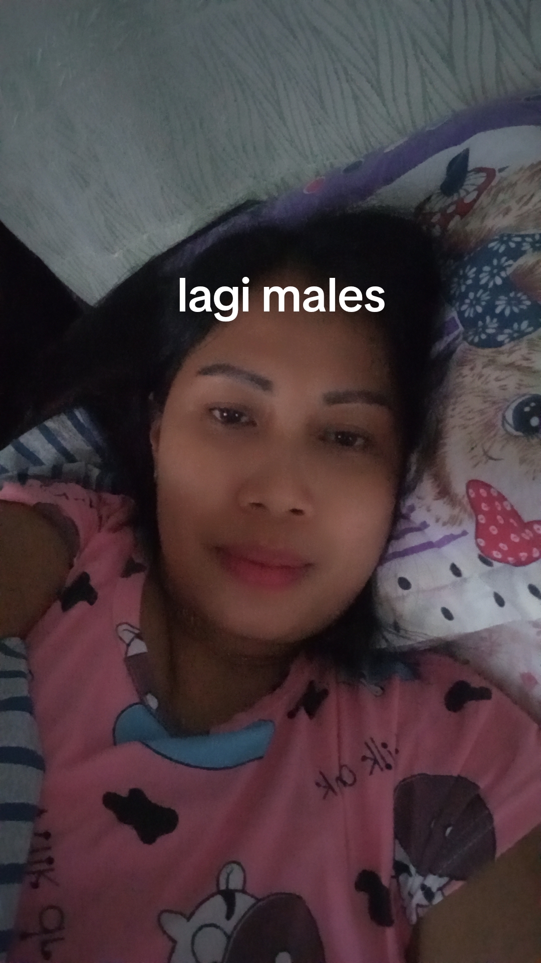 @Janda kembang merah.
