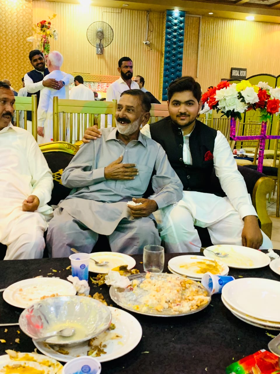 @Ch husnain 🖤💸
