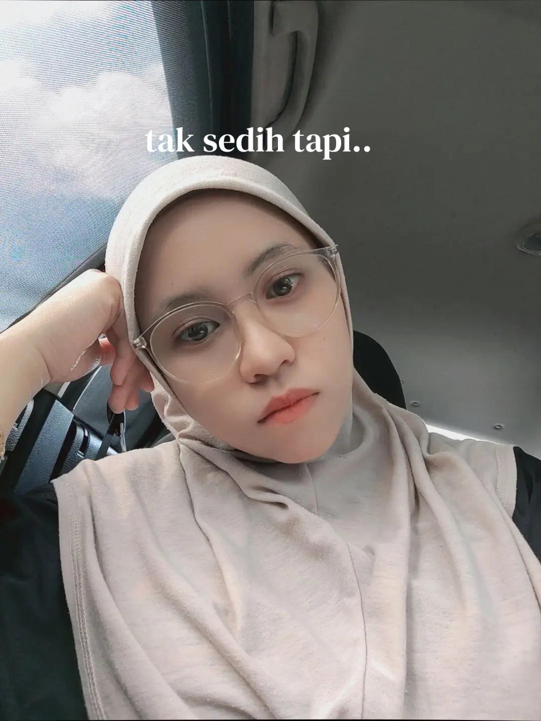 @gadis berkacamata🌸
