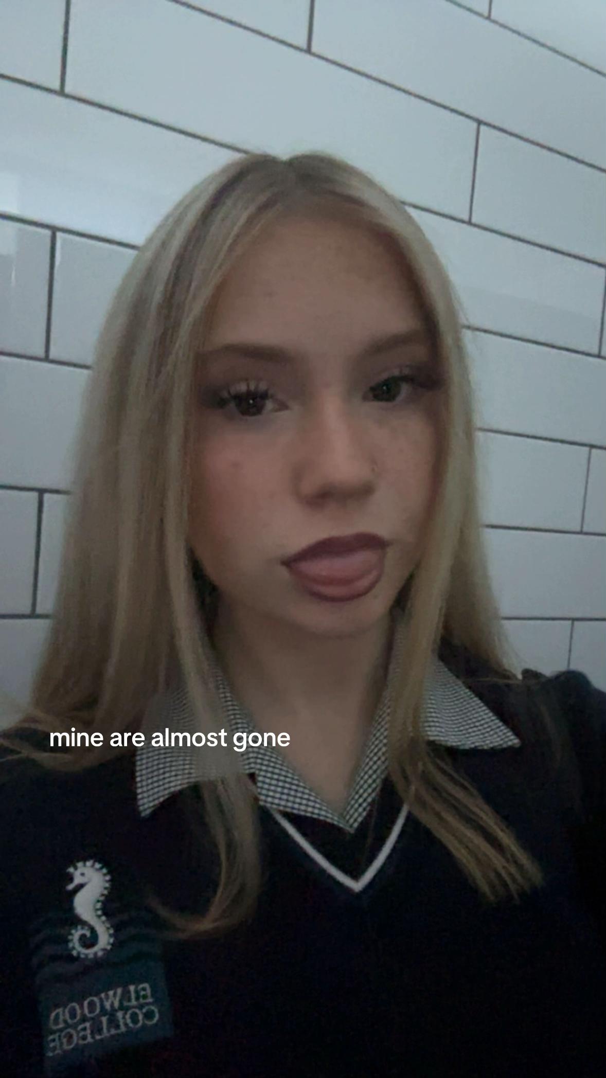 @🧞