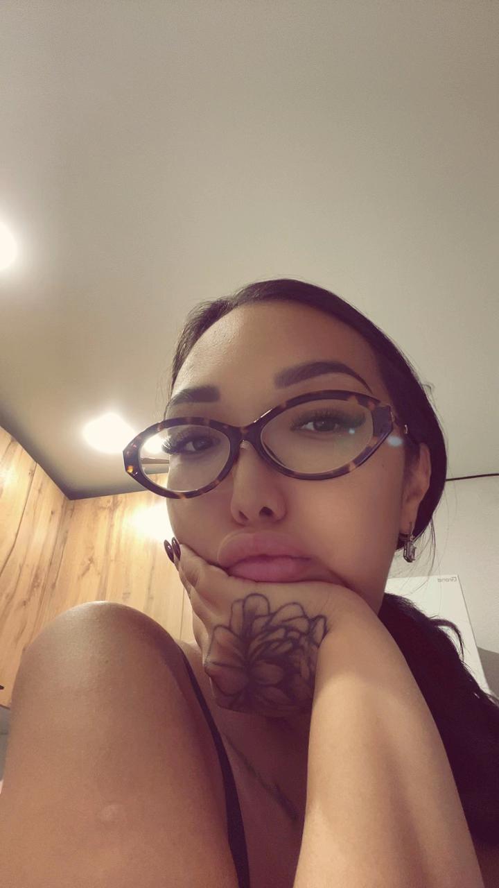 @Nelya