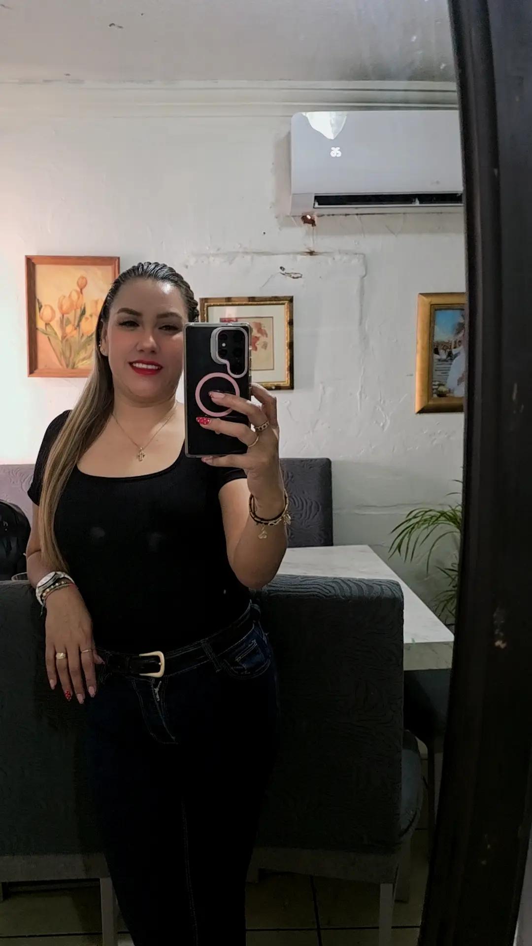 @Ale Monroy 🍒