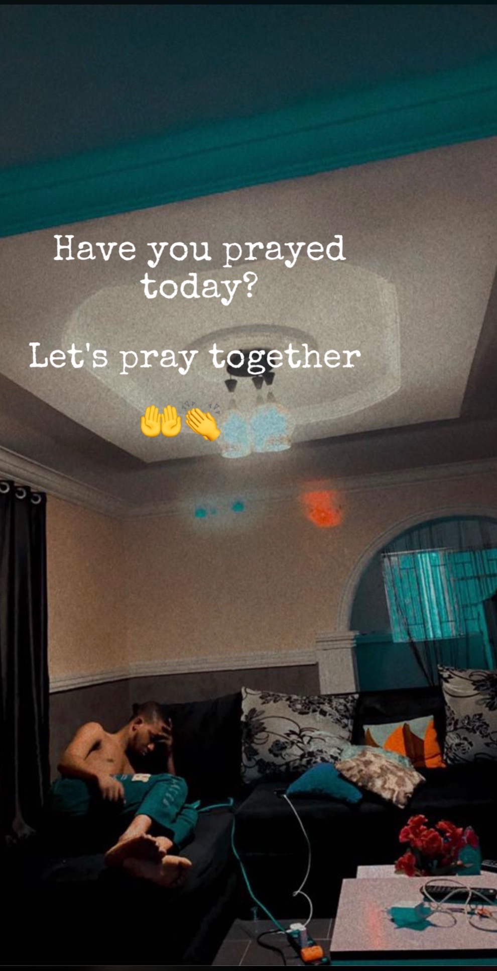 @️