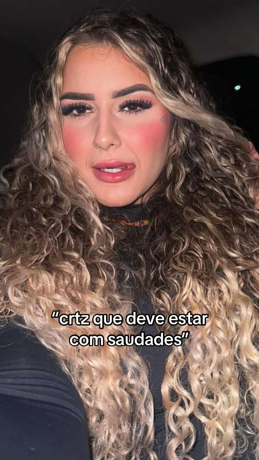 @Lara Emanuelle