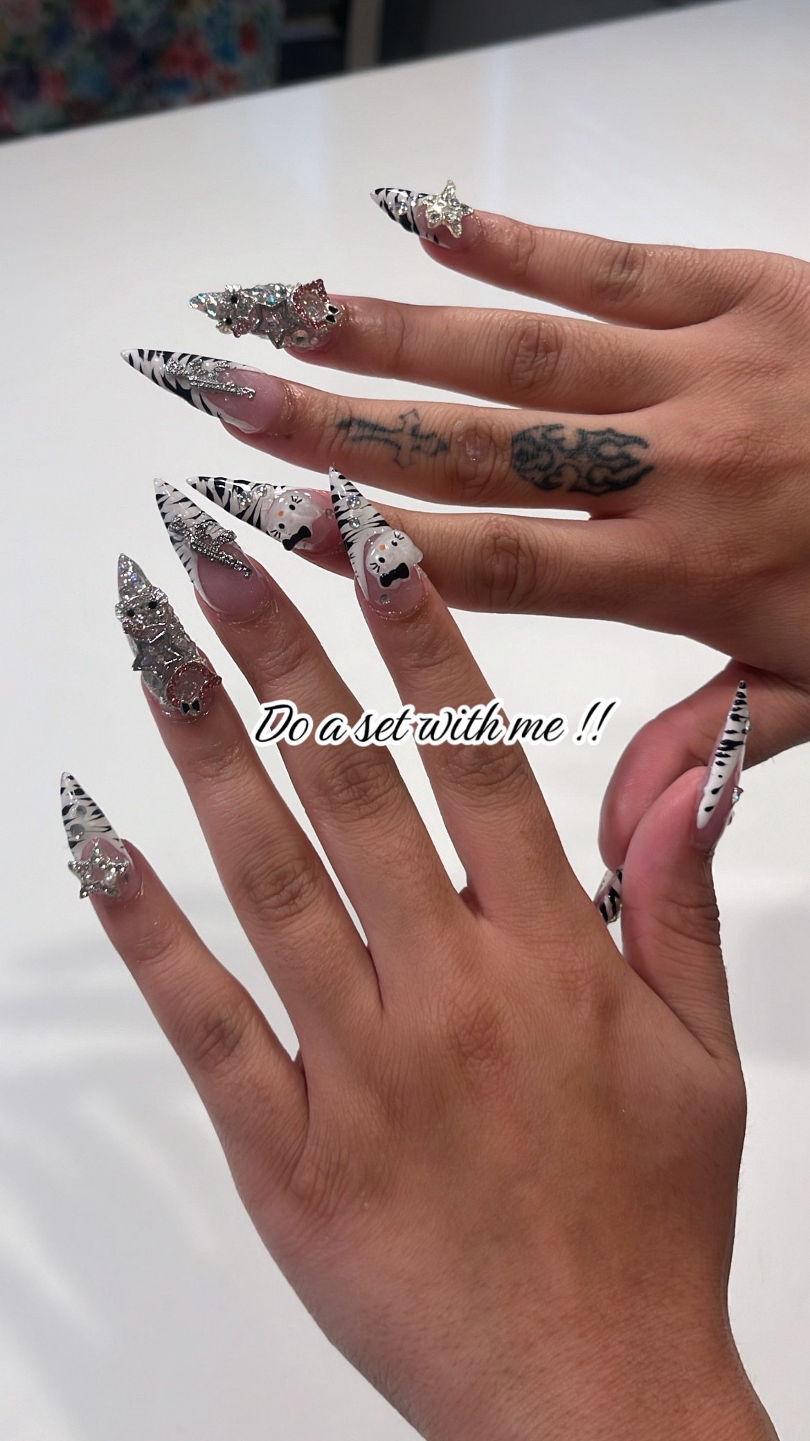 @nailsforangelz