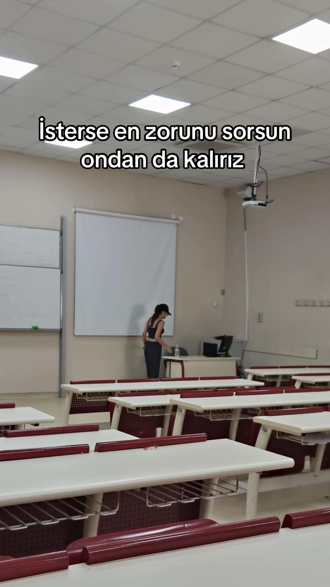 @Ayşenur