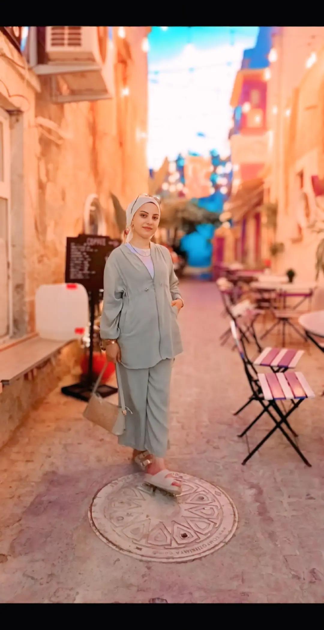 @Uz.Danışman Lena