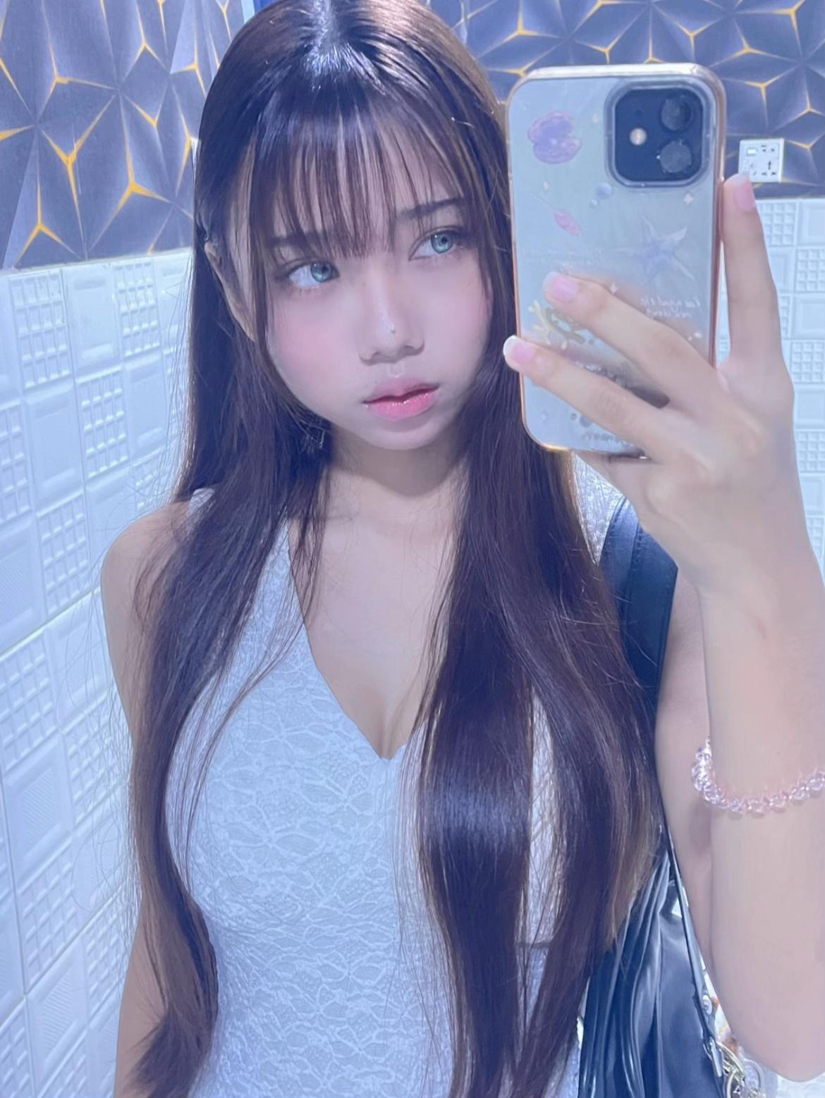 @herlastnameis_wai
