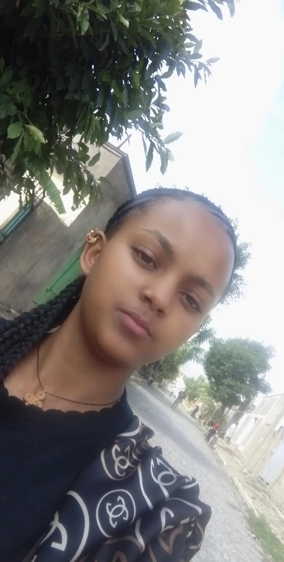 @Alu👑👑👑