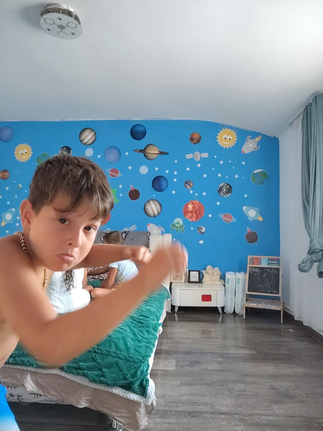 @Z&Z💙❤️👦🏼👩🏼&zwj;🦱