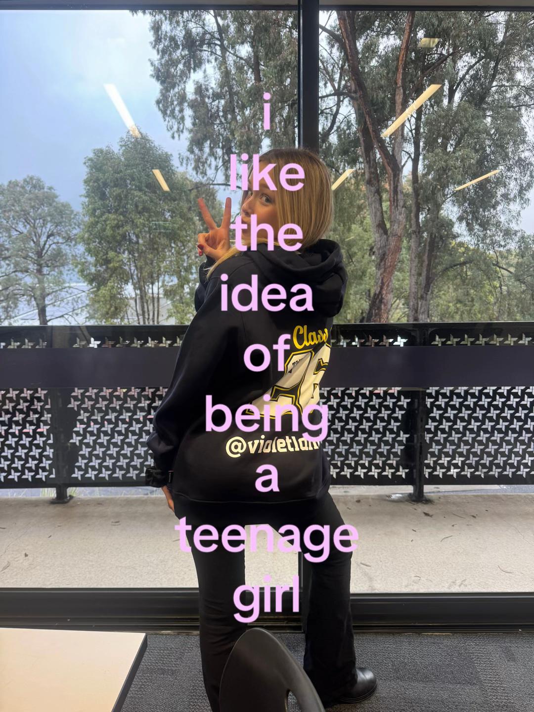 @violetlandy
