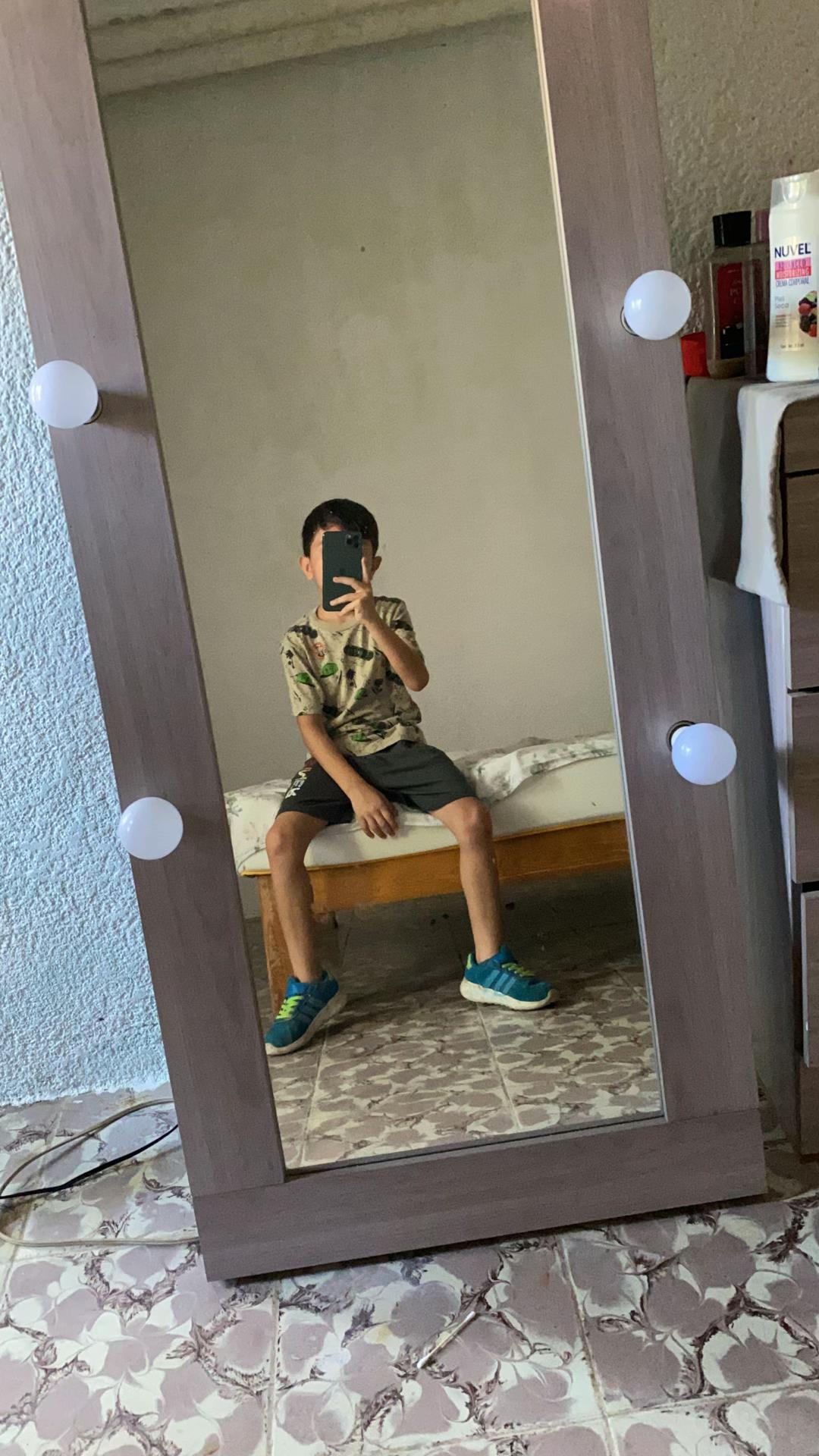 @Lachitooooo24