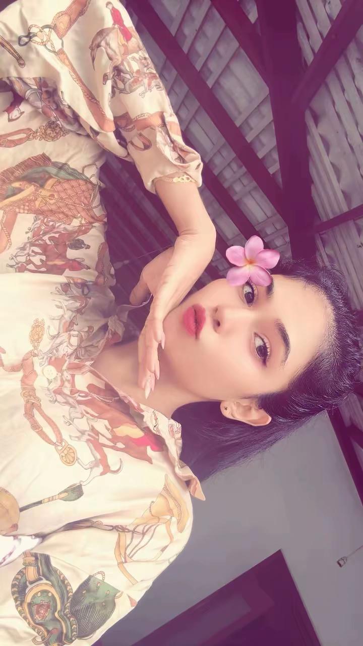 @Dewww 🎀