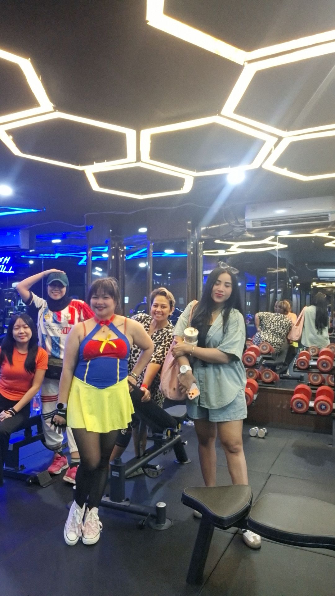 @Stevly Lau store