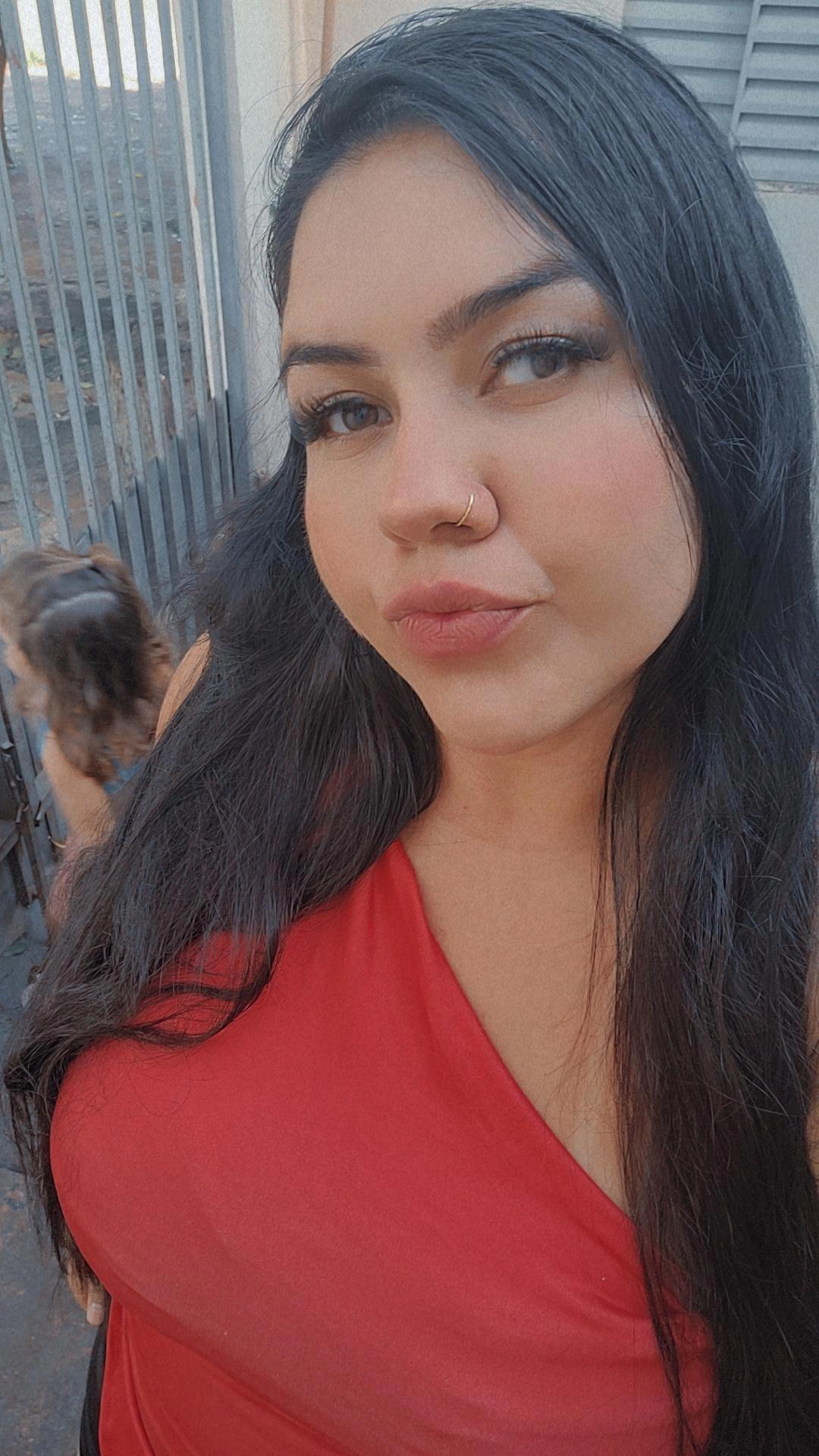 @Emilly Castro