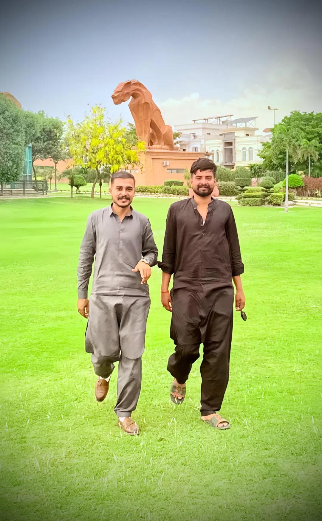 @Kaka Sarkar