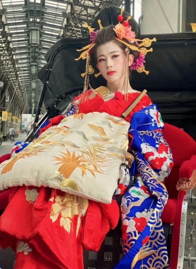 @メぃ