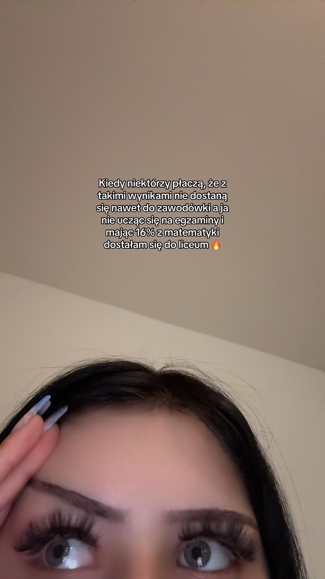 @Nicole🇩🇪