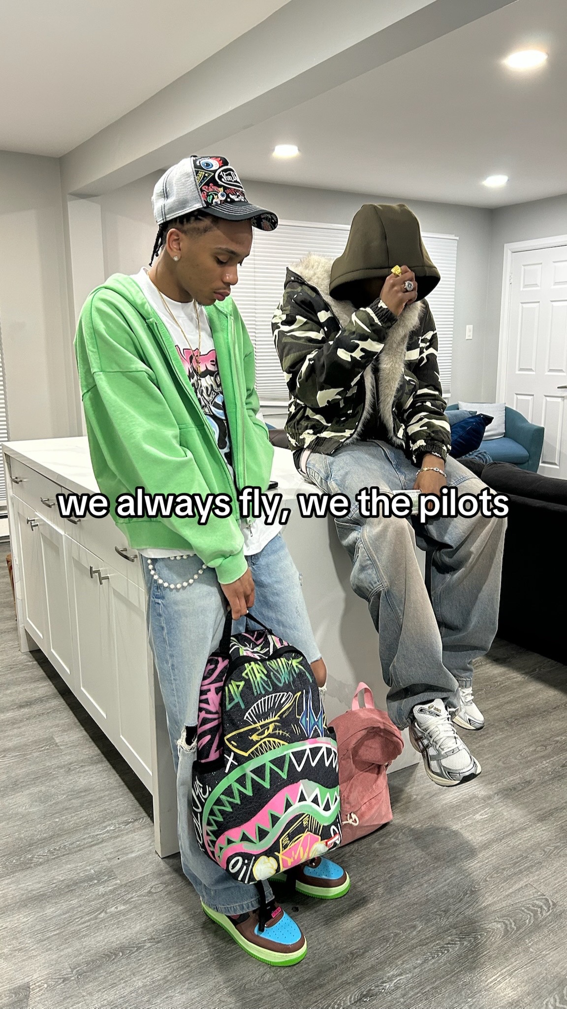 @putitonnizzy