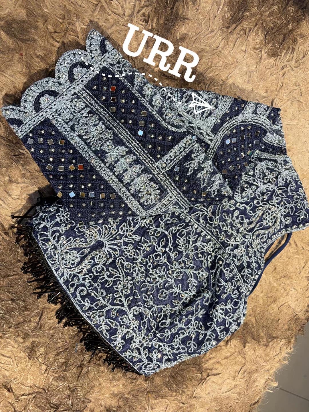 @URR BOUTIQUE AND TAILORING