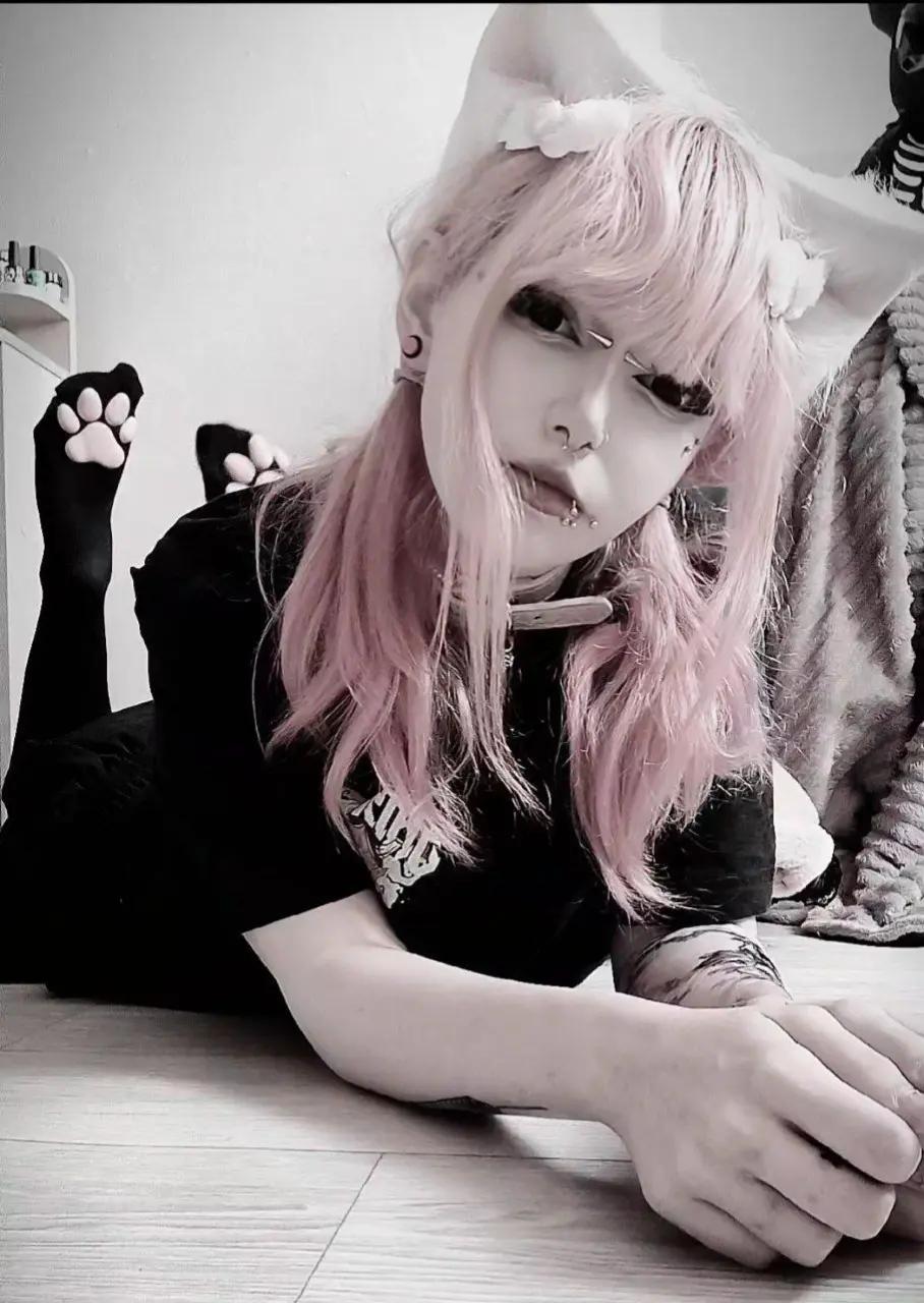 @✞