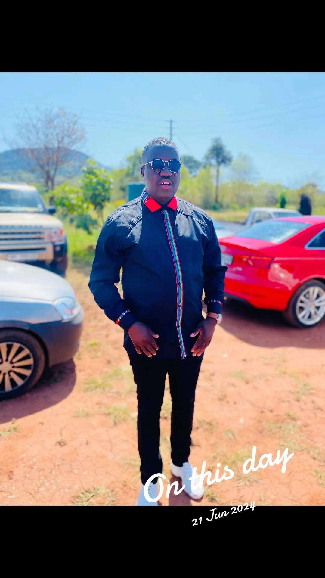 @tshiololi3