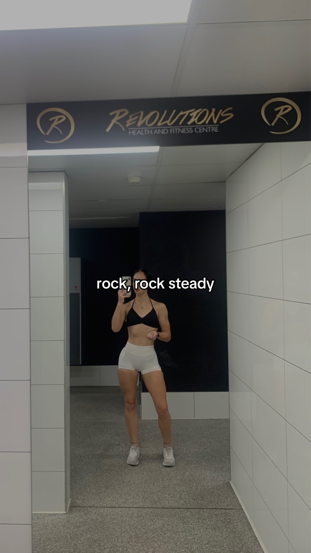@ella 🐺