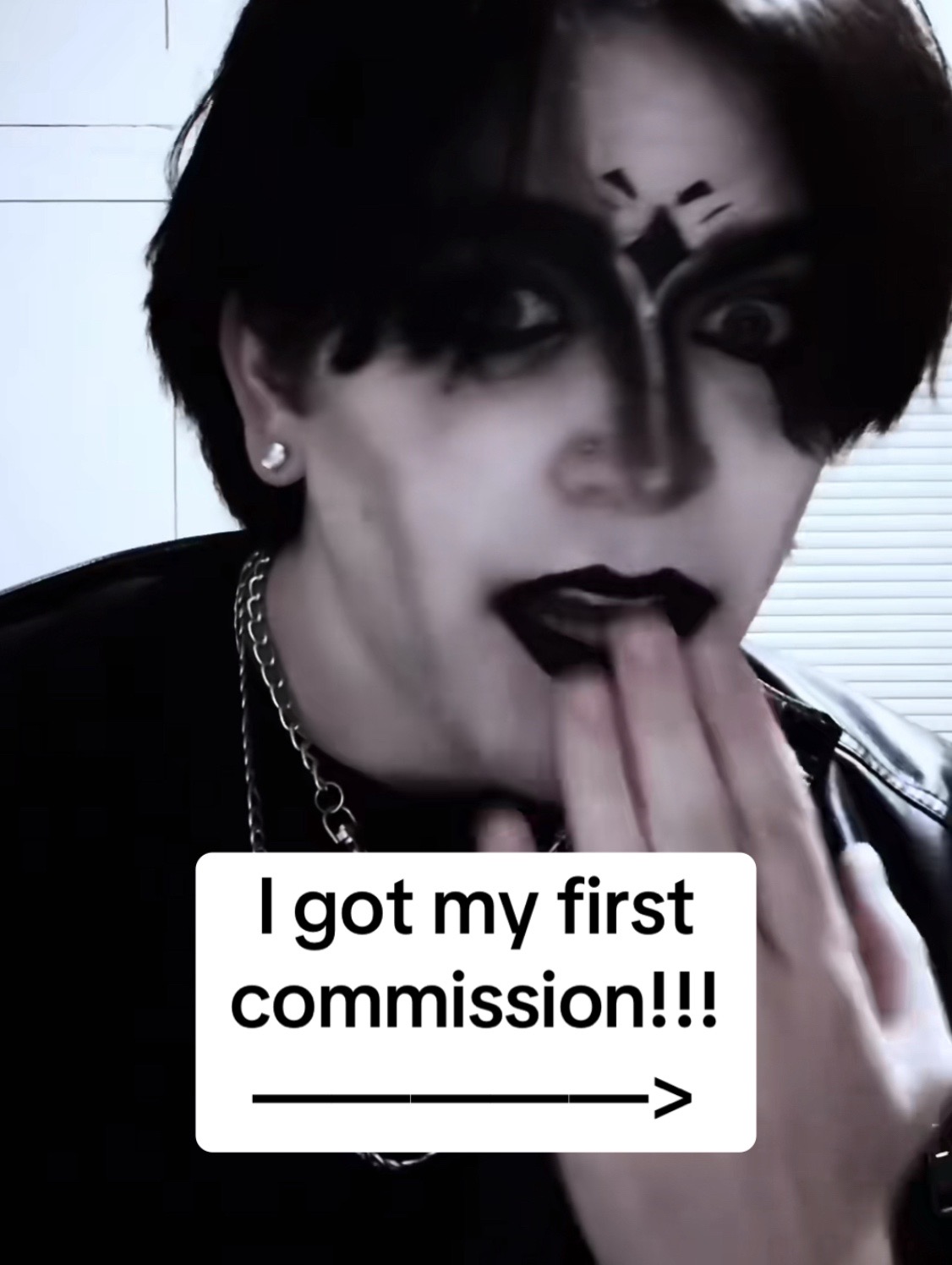 @Sophia 🦇✨