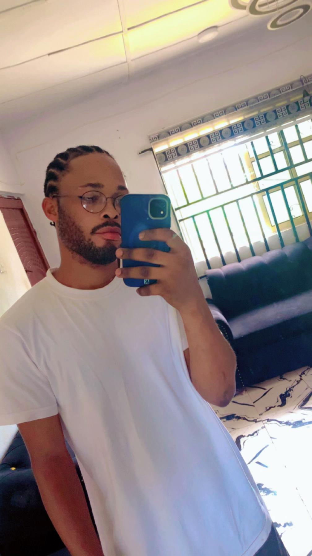 @Adeola Billion 💎