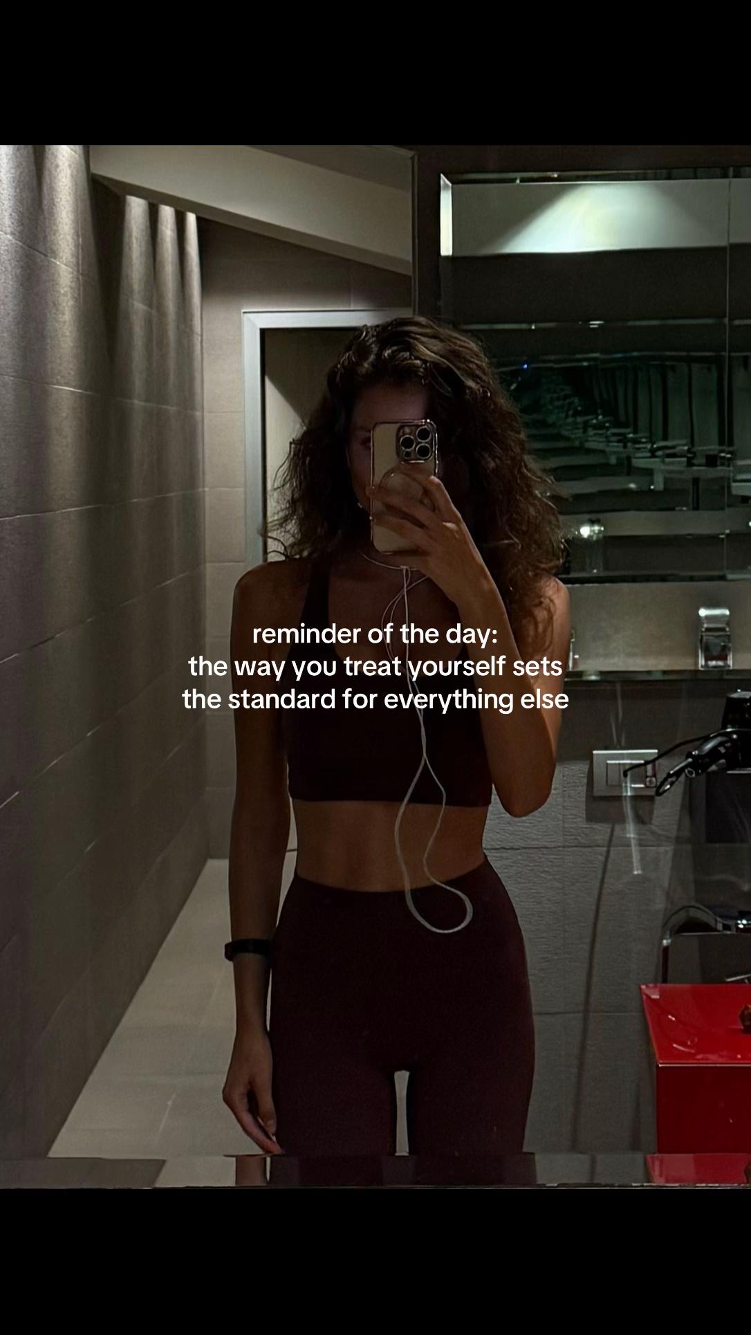 @adabadea_