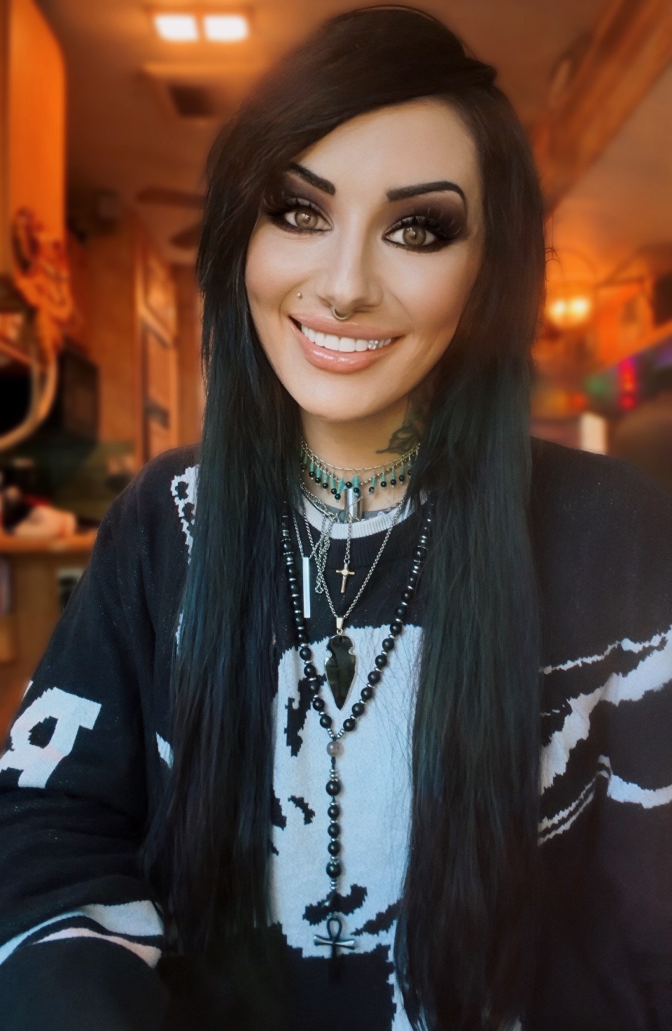@taychellow
