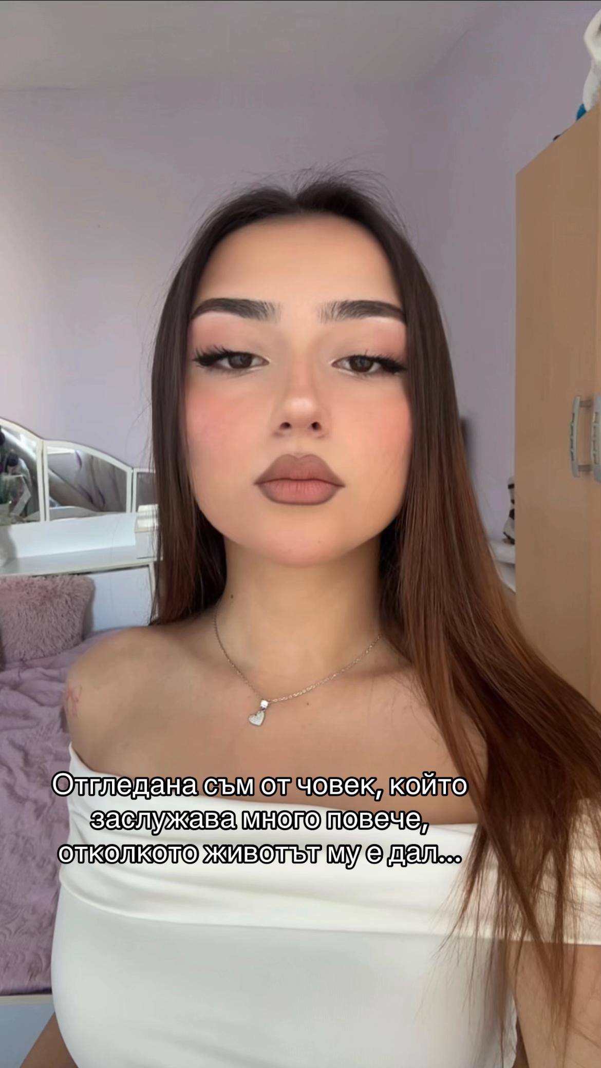 @𝐘