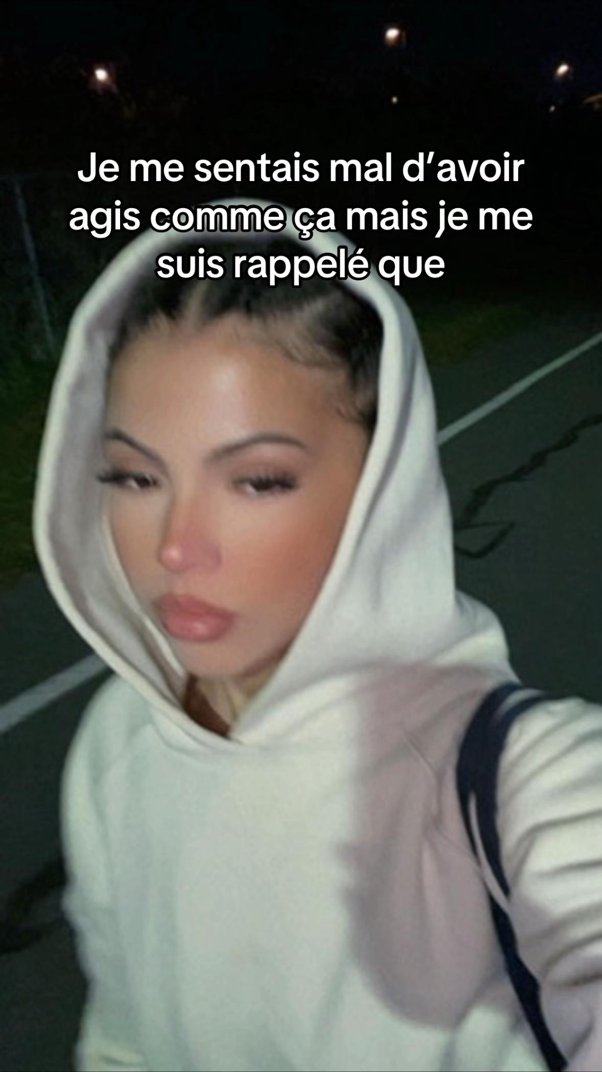 @Esselina_