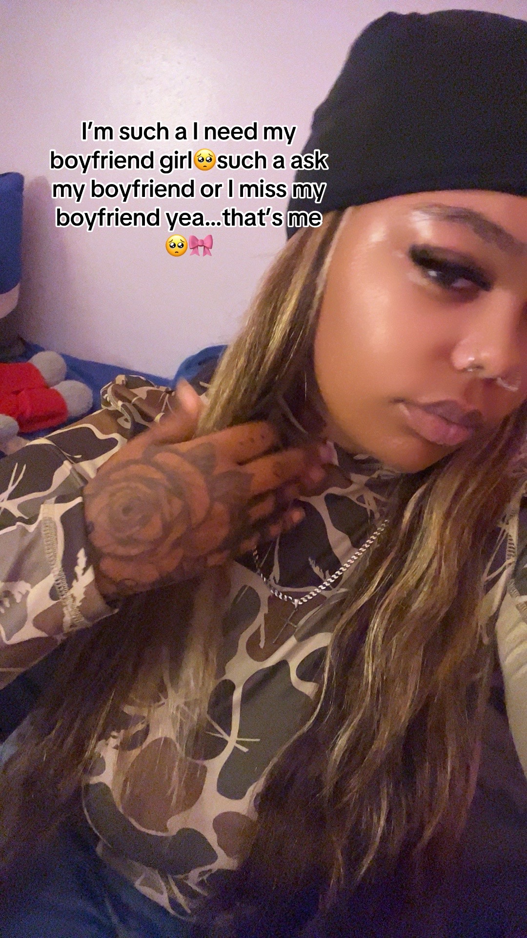 @thelyssarayne