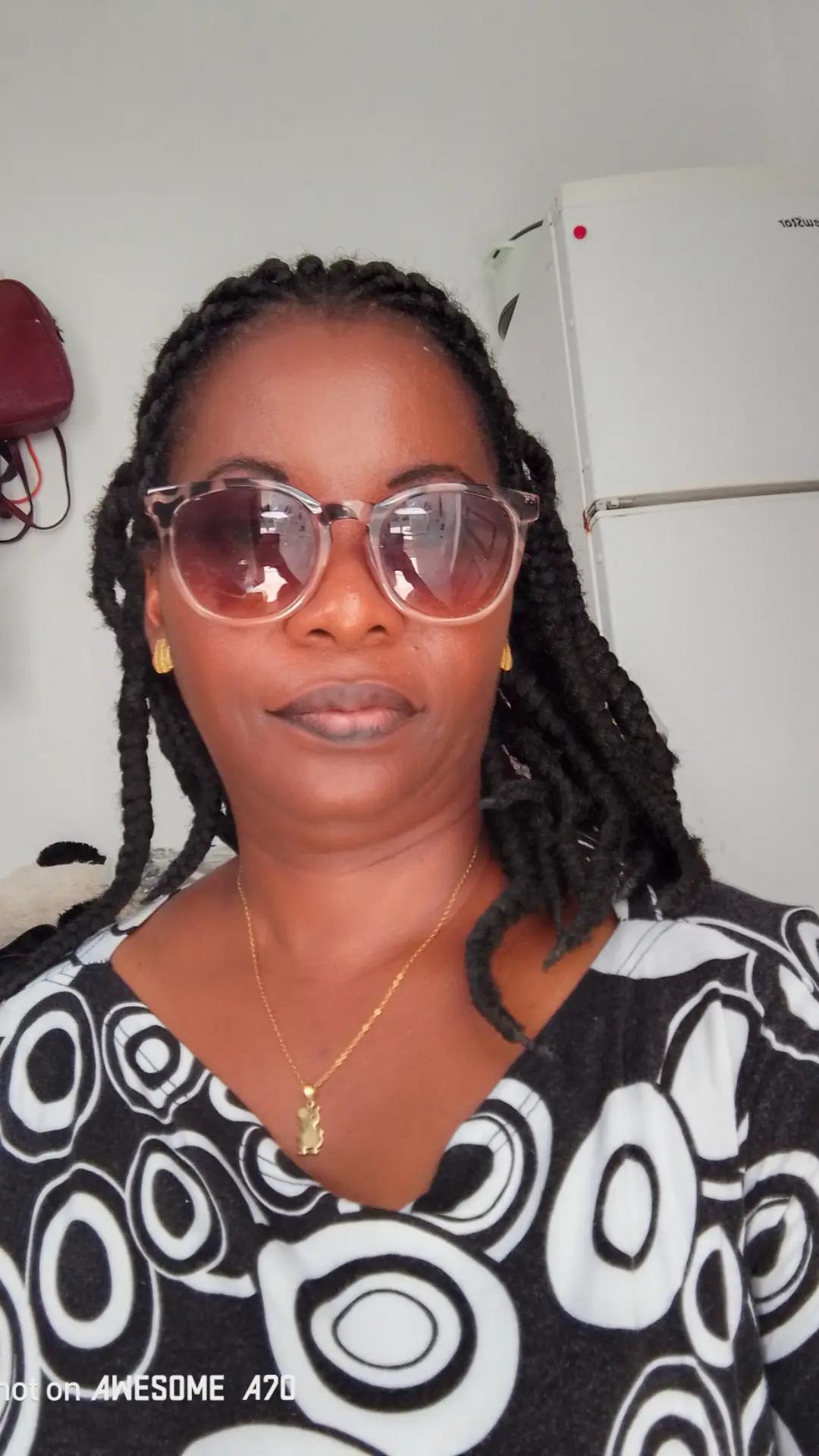 @Ange Lena France Abeda