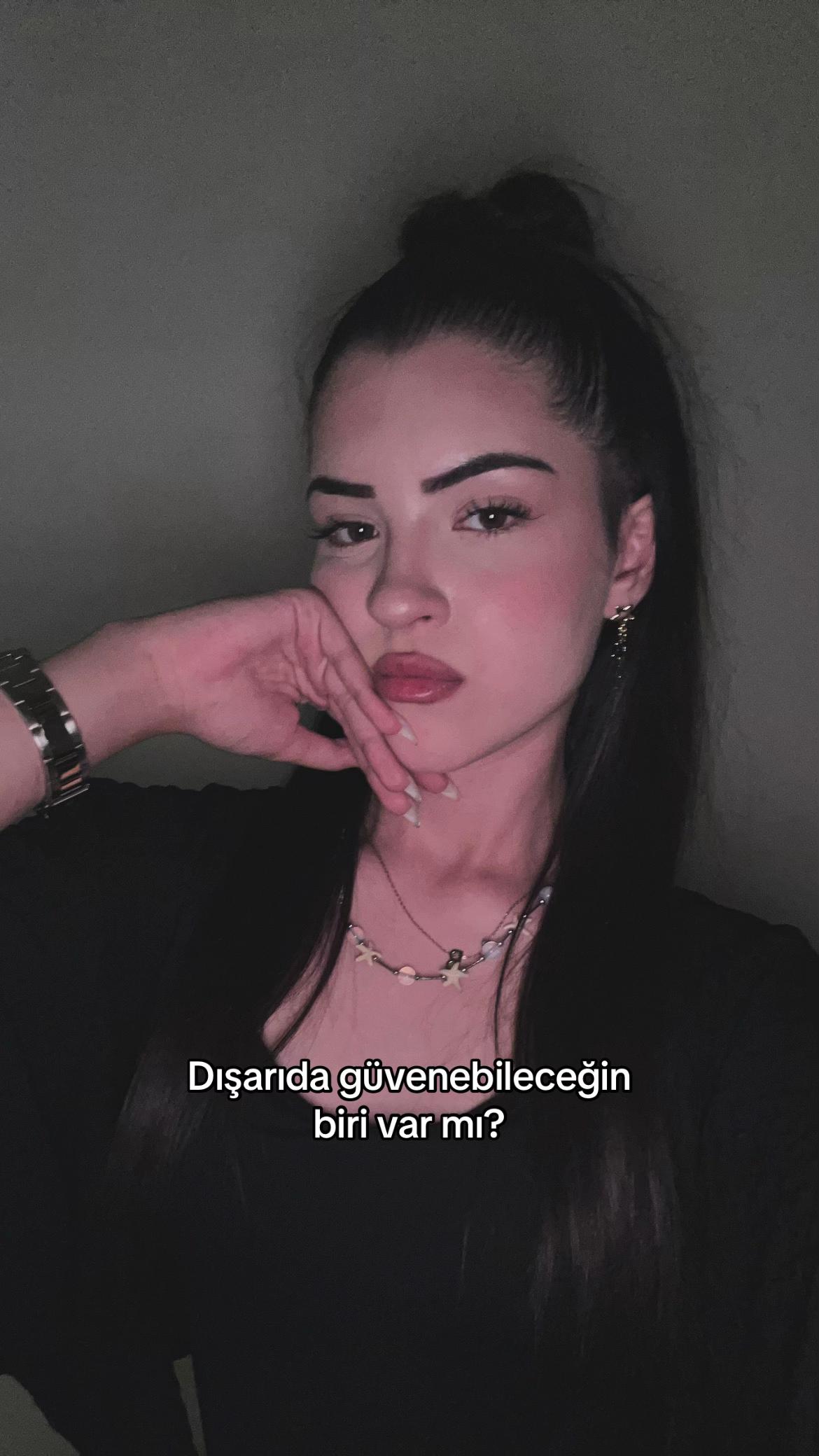 @Azo