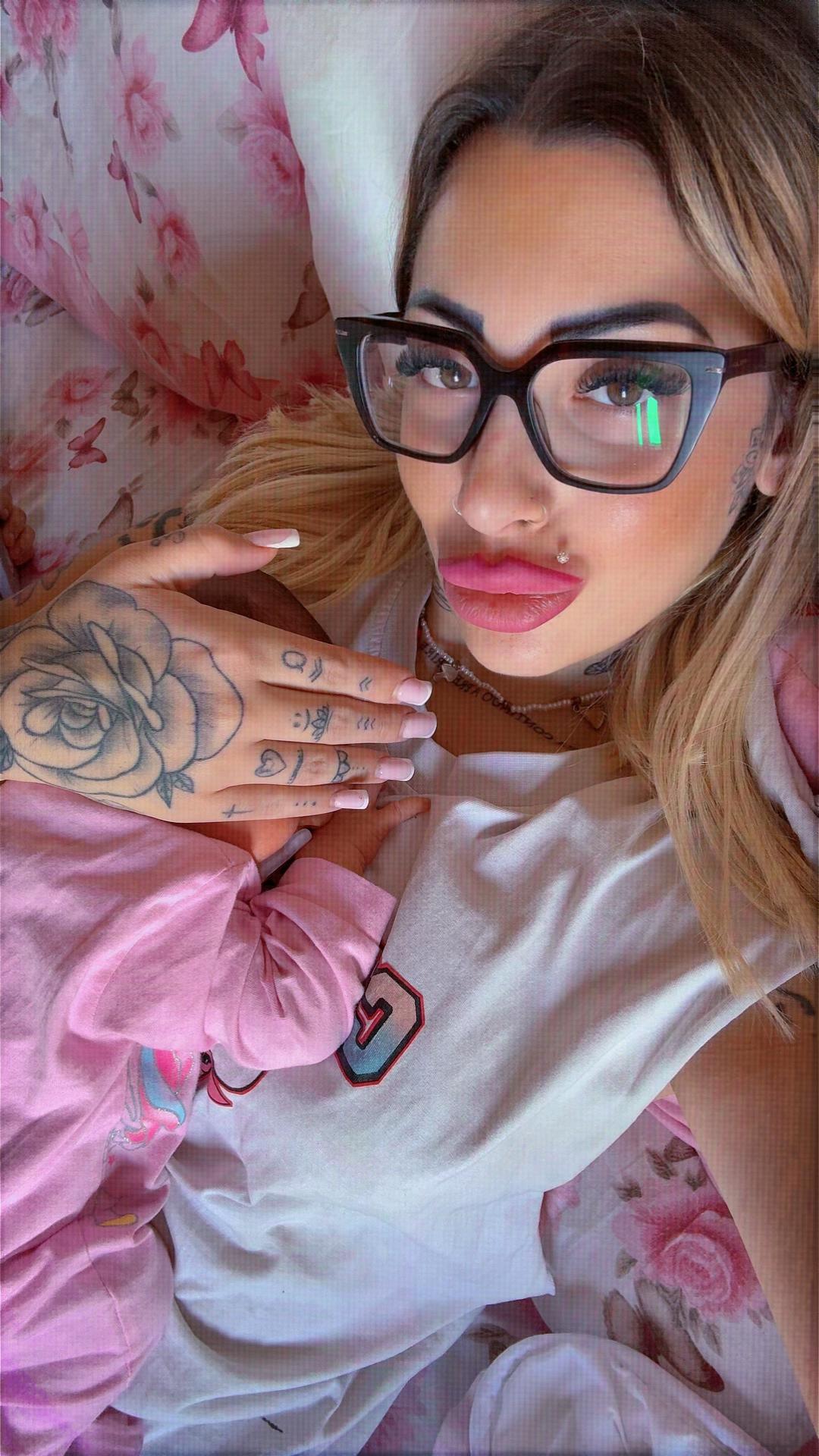 @ERIKA🖤