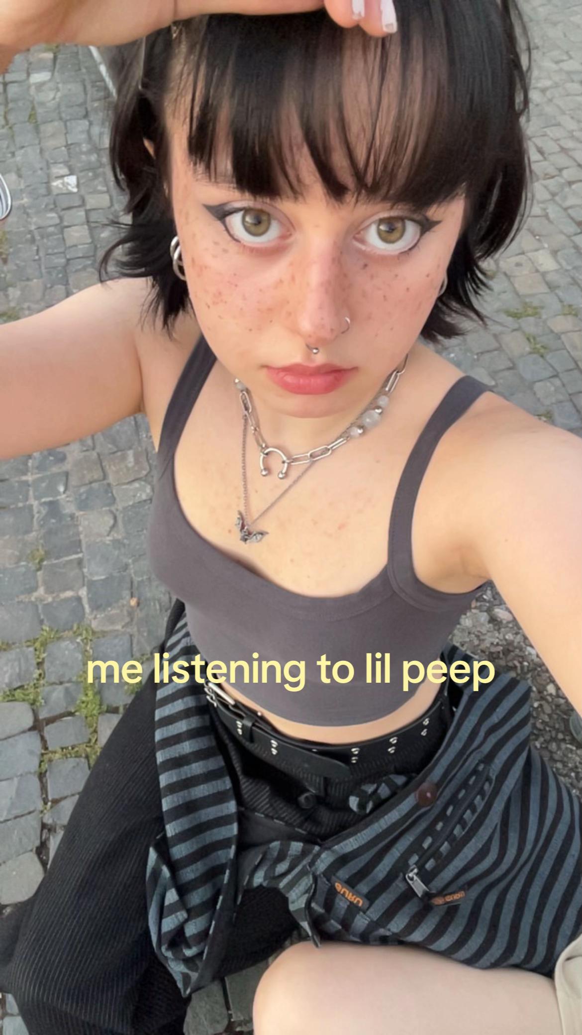 @lillyschote