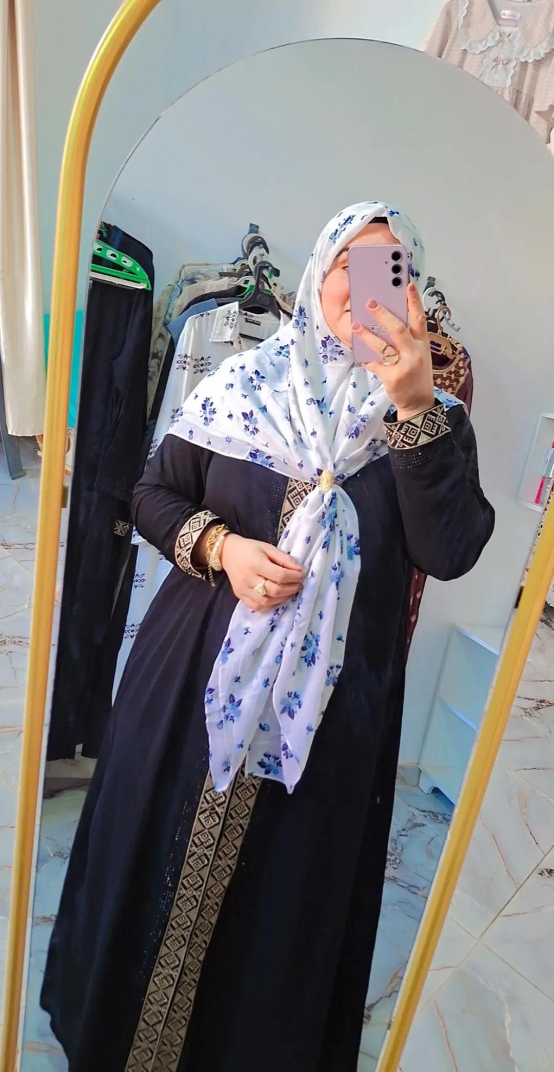 @Mouna Boussouibaa