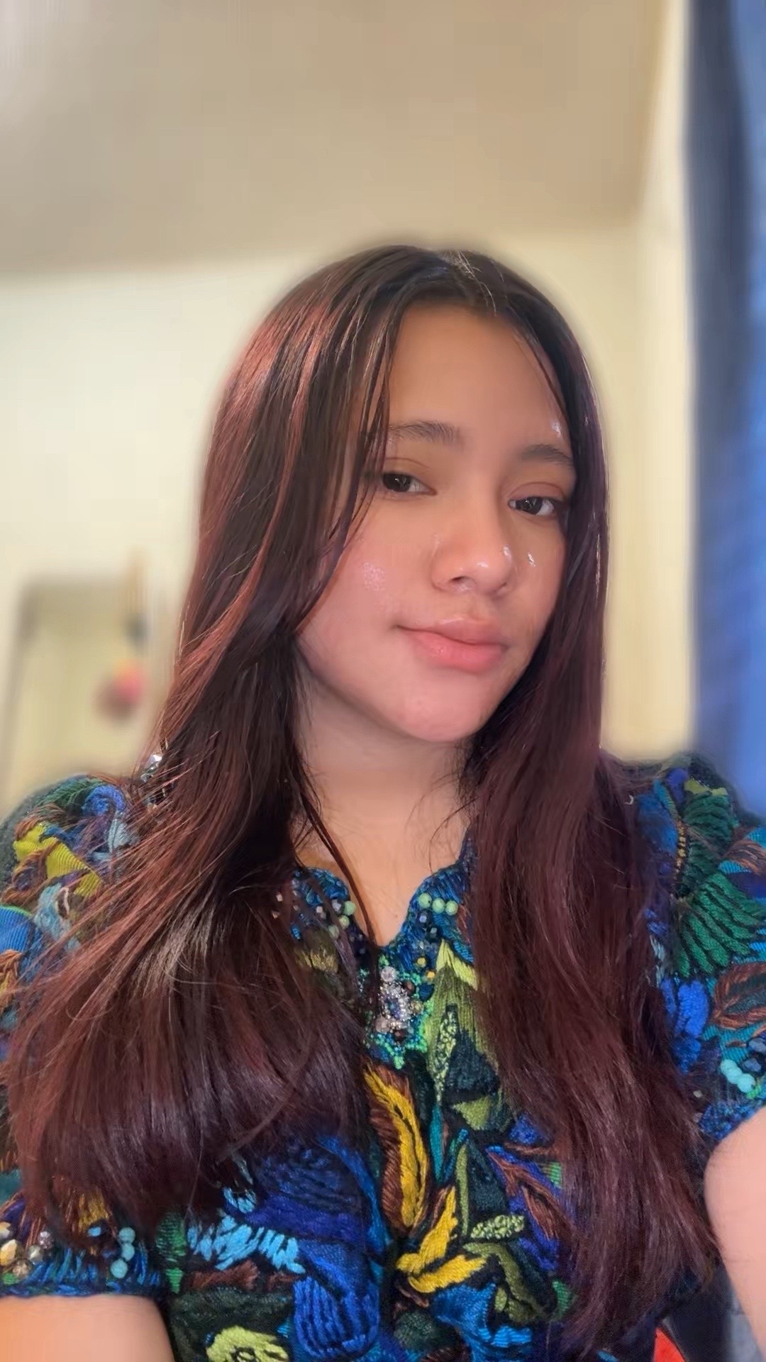 @AHNA 🍓🦋🍷