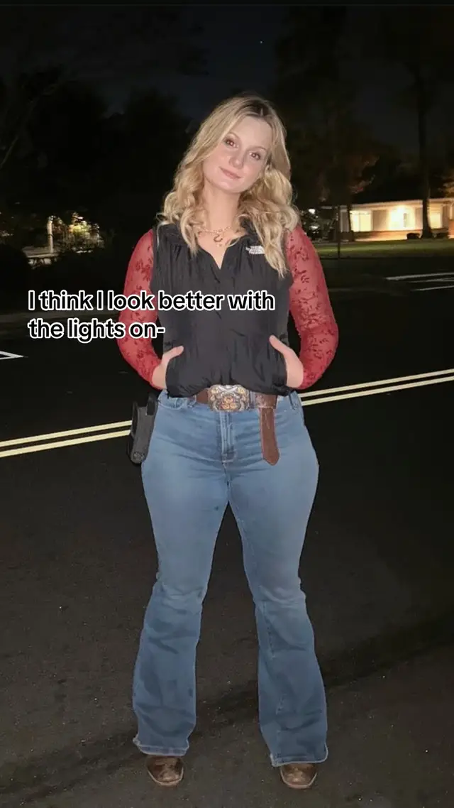 @𝐀𝐋𝐘𝐒𝐒𝐀 𝐎𝐔𝐓𝐃𝐎𝐎𝐑𝐒
