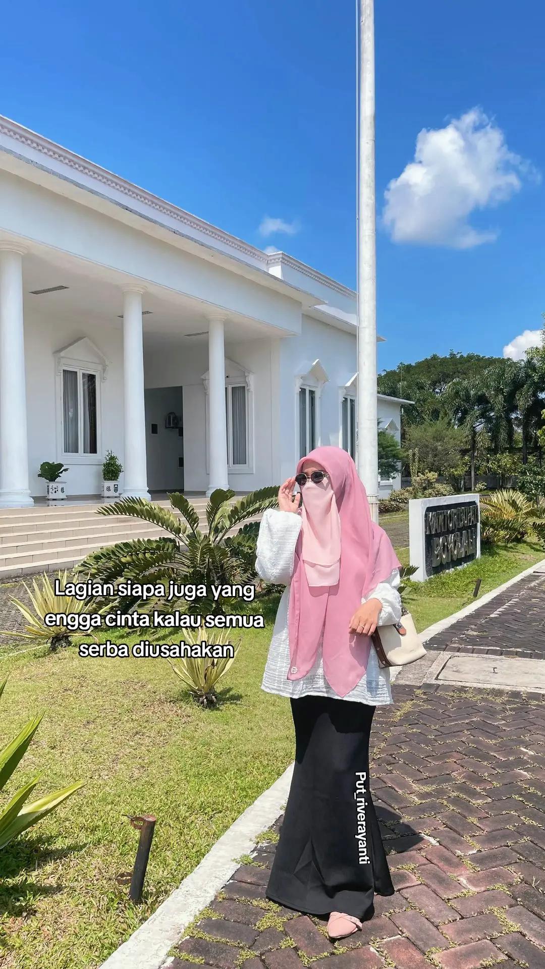 @Putriii🦋🦋